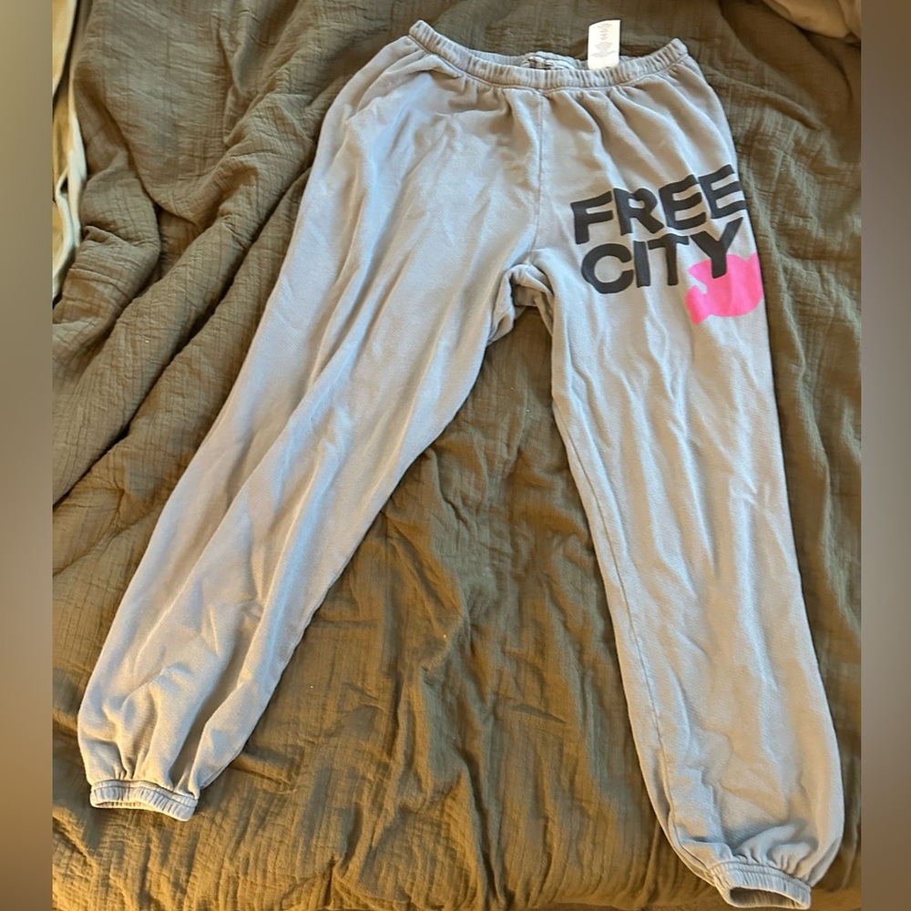 Like new-  Free City Sweatpants
